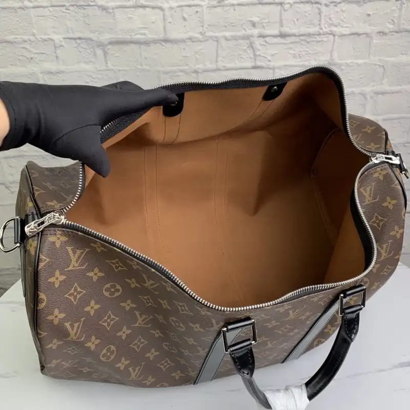 Fashionrepsfam ru LV Bags 1911B570009 0124