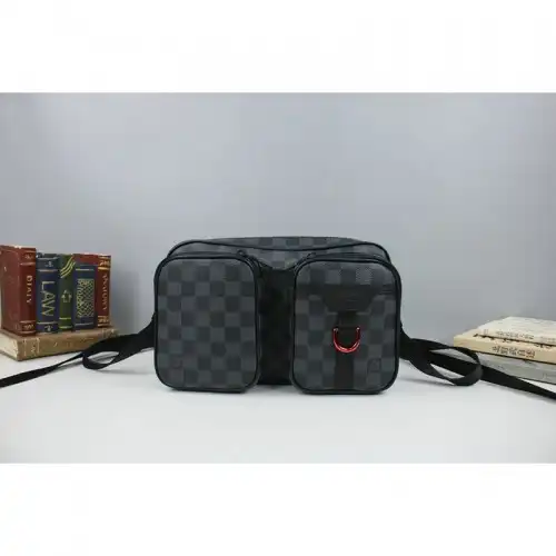 LV Bags 205B570010 0124