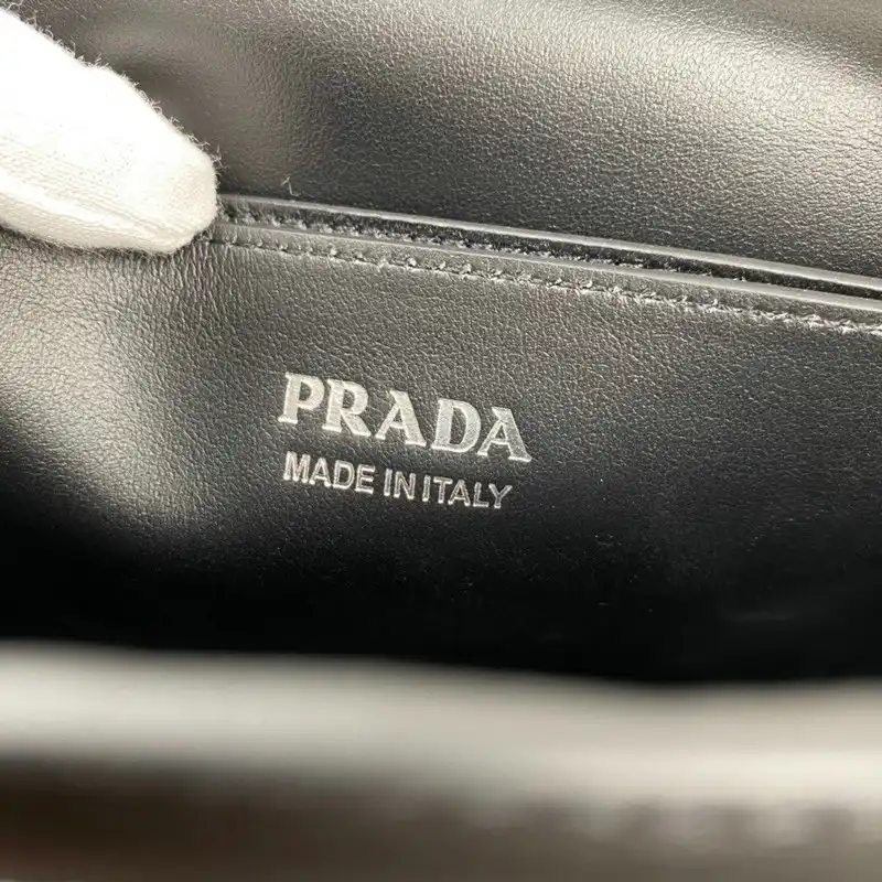 Fashionrepsfam ru Prada Bags 2012SH0021 0125