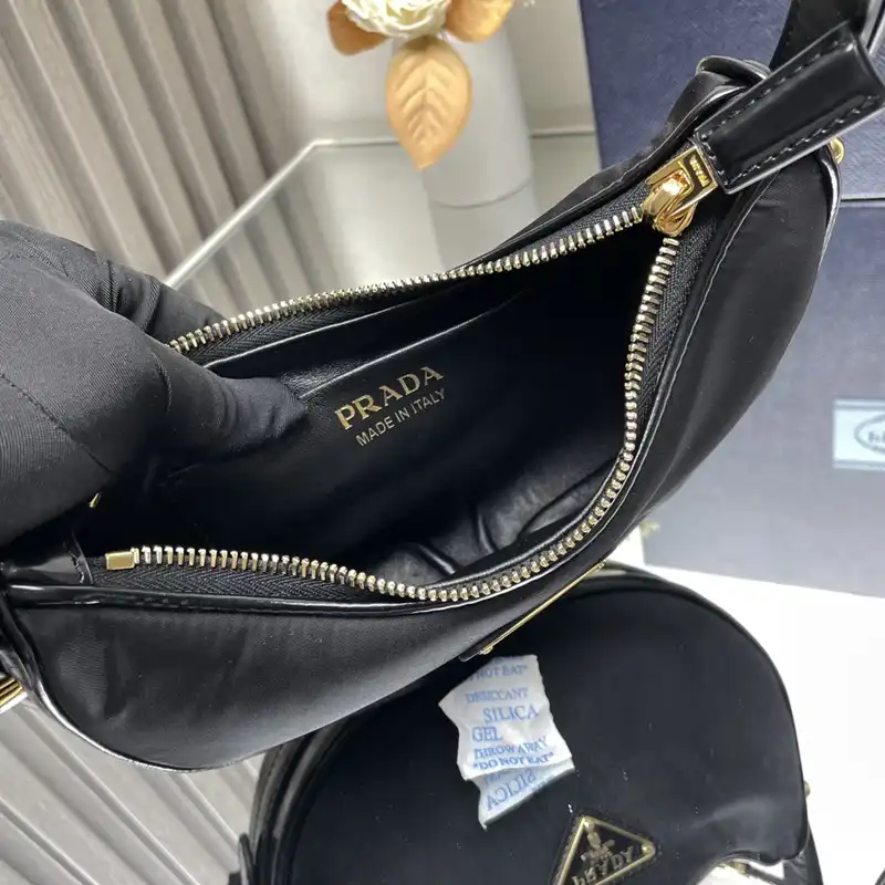 Fashionrep Prada Bags 2401YA0002 0127