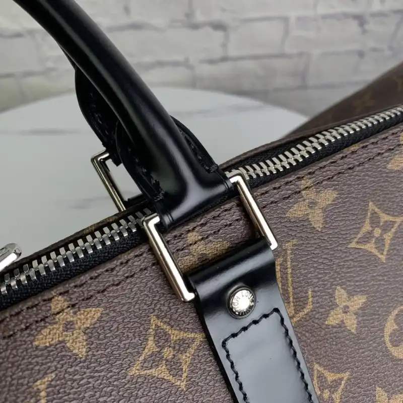 Fashionrepsfam ru LV Bags 1911B570009 0124