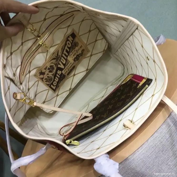 Fashionrepsfam ru 19T1L0392 LV Bags 0212