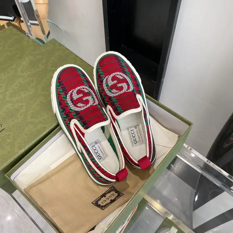 Fashionrepsfam ru Gucci Shoes 2212PZ0089 0204