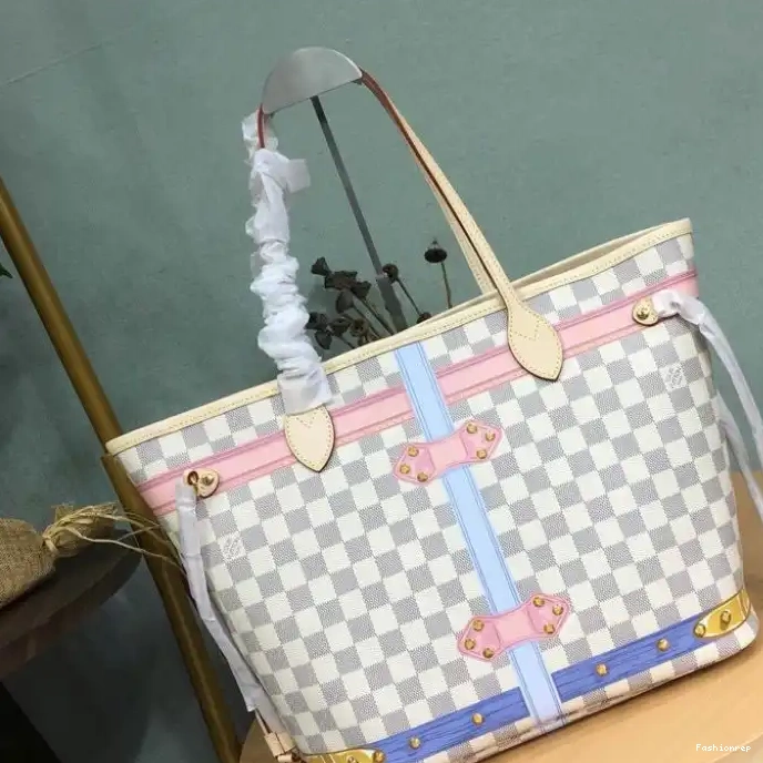 Fashionrep Bags LV 19T1L0389 0214