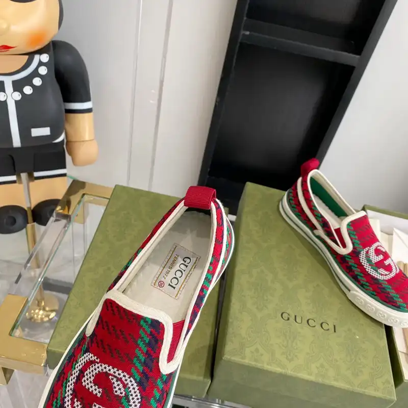 Fashionrepsfam ru Gucci Shoes 2212PZ0089 0204