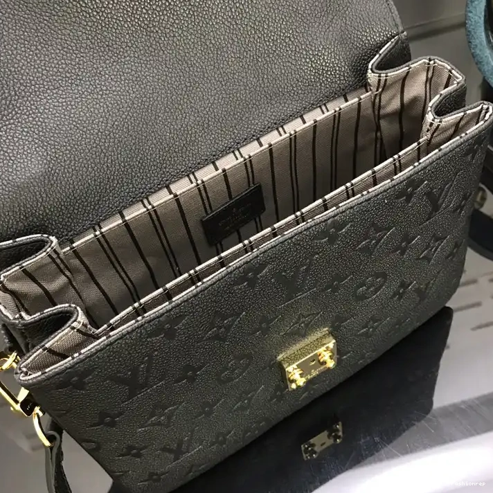 Fashionrep 2205HT0019 LV Bag 0213